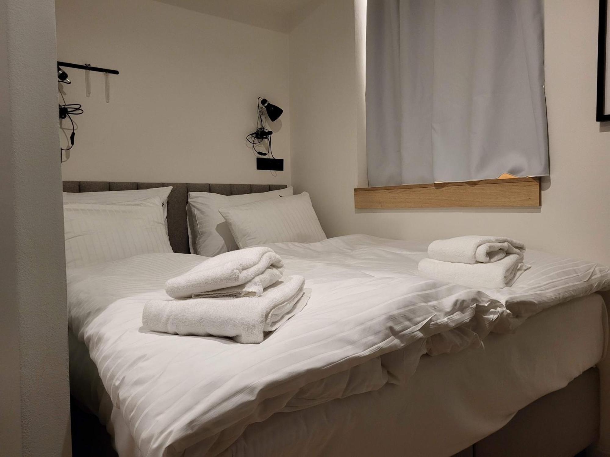 Aparthotel Honest Karlin à Prague Chambre photo