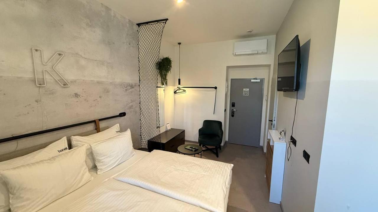 Aparthotel Honest Karlin à Prague Extérieur photo